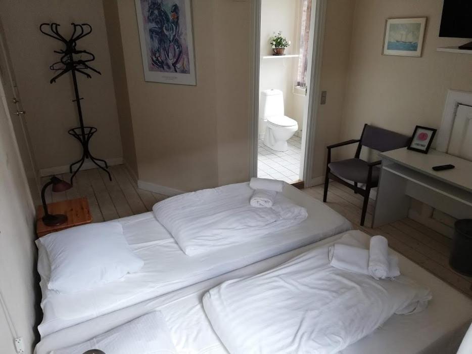 Det Gamle Hotel รุดเคอบิง ภายนอก รูปภาพ